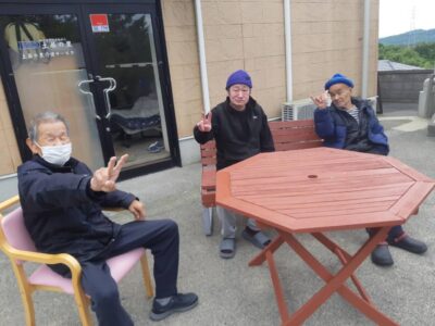image1_3.jpeg